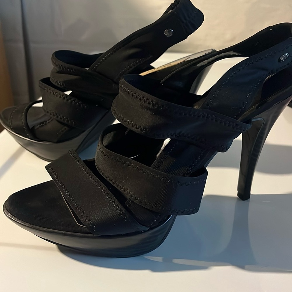 Vera Wang black high heels. Comfortable fit! Stretchy strap. 3 inch heel
